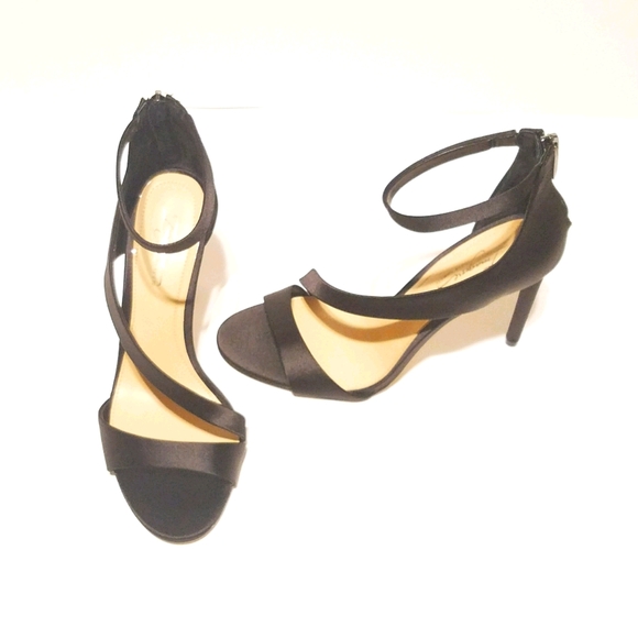 Imagine by Vince Camuto - Picture 2 of 8